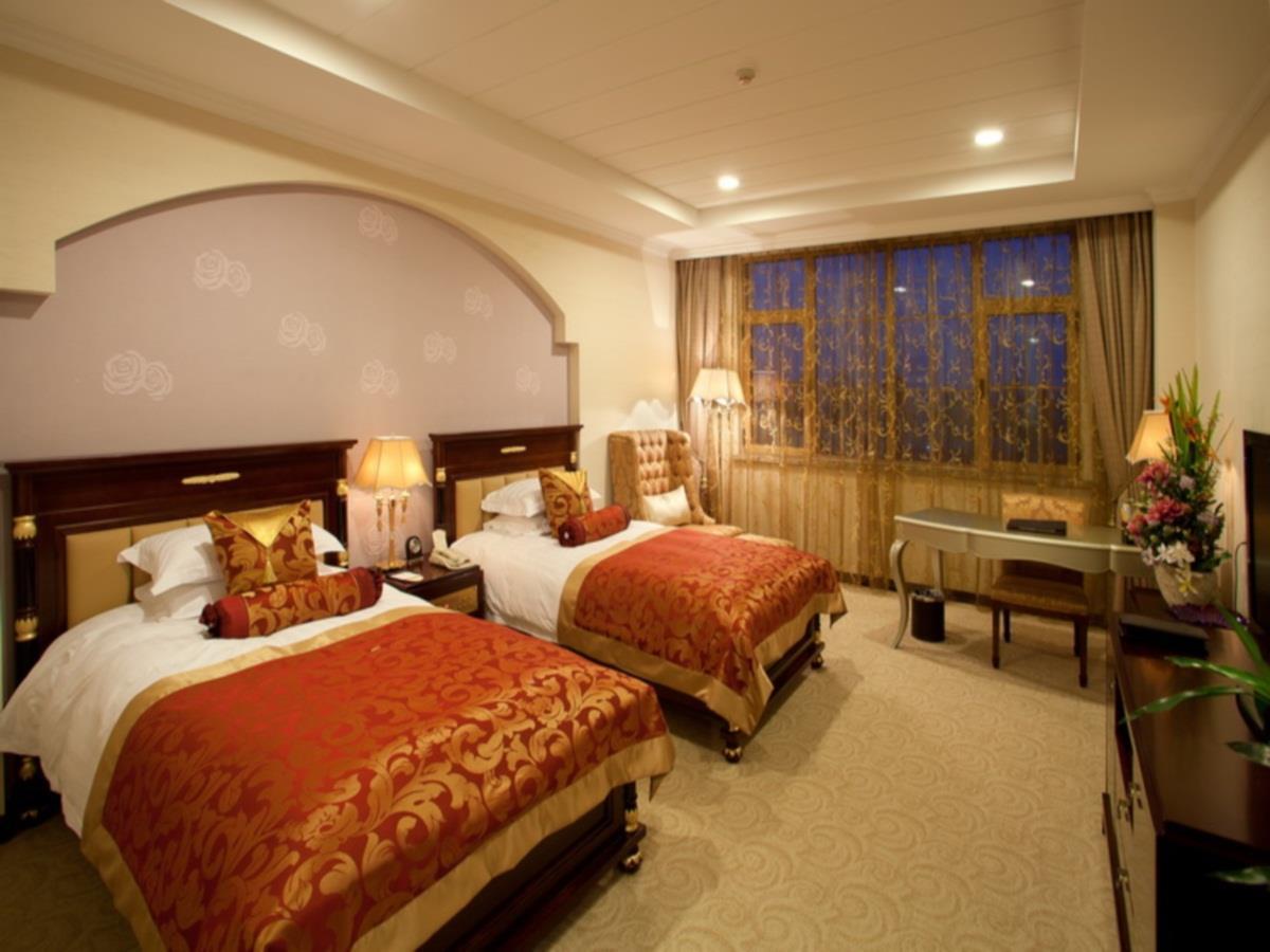 Q And X Hot Spring Resort Qingdao Buitenkant foto